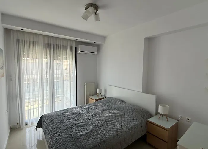 The Absolute View * Peraía