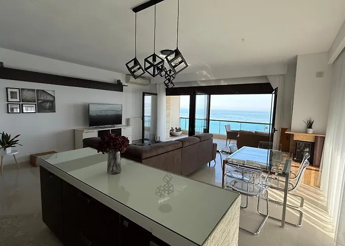 The Absolute View Peraía